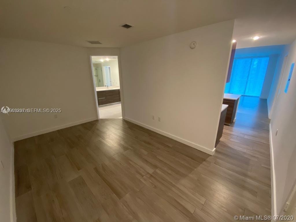 1100 S Miami Avenue 3011 — photo 3