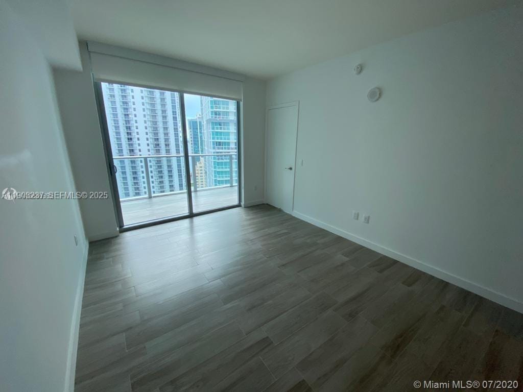 1100 S Miami Avenue 3011 — photo 9