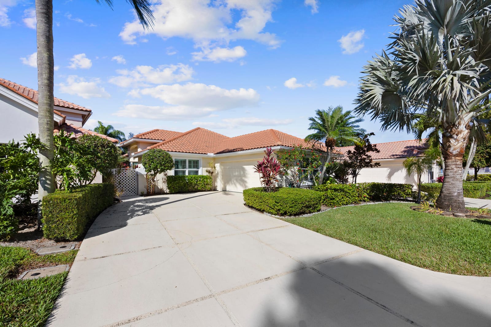 122 Eagleton Lane, Palm Beach Gardens, FL 33418 photo 2