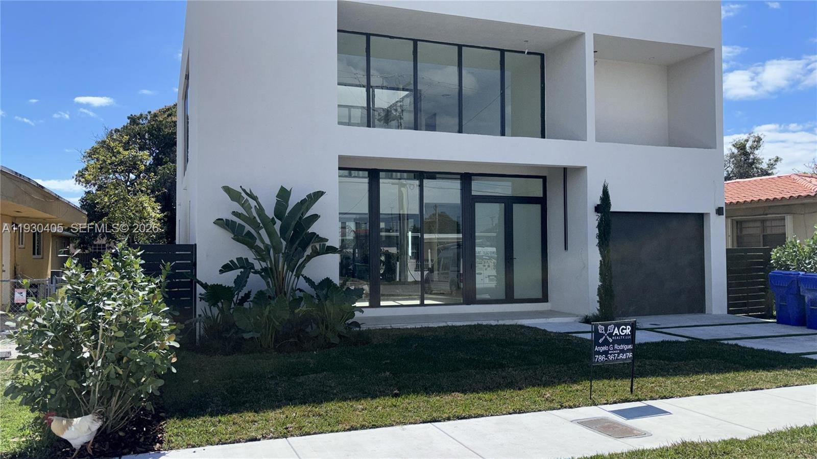 2484 SW 18th Street — photo 2