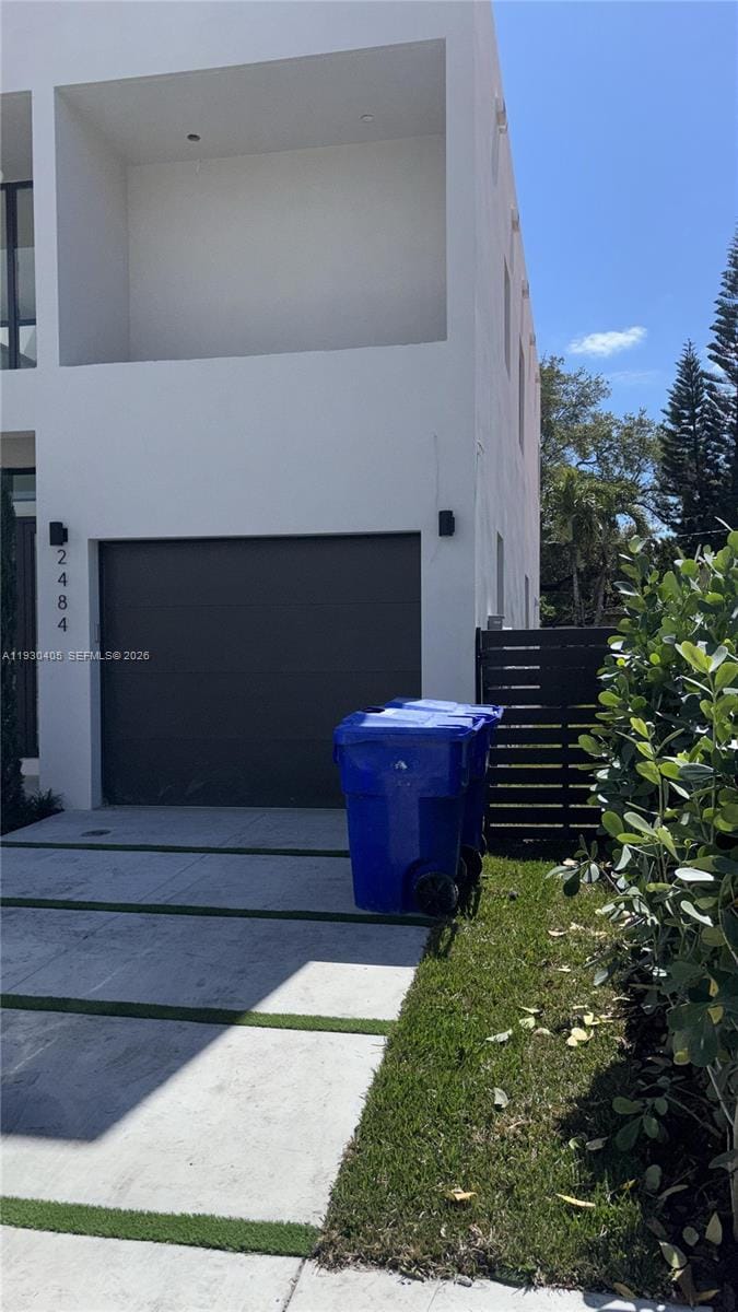 2484 SW 18th Street — photo 3