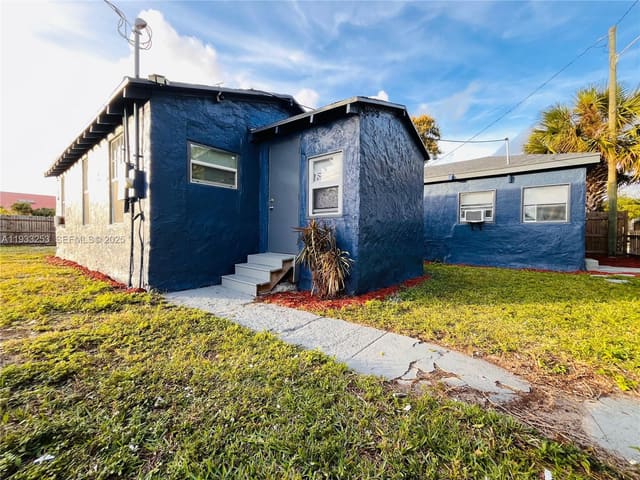 1927 Windsor Avenue, sold in Tamarind Park, West Palm Beach, FL