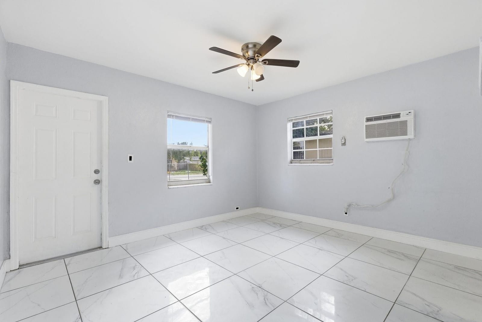 2841 NW 14th Street — photo 3