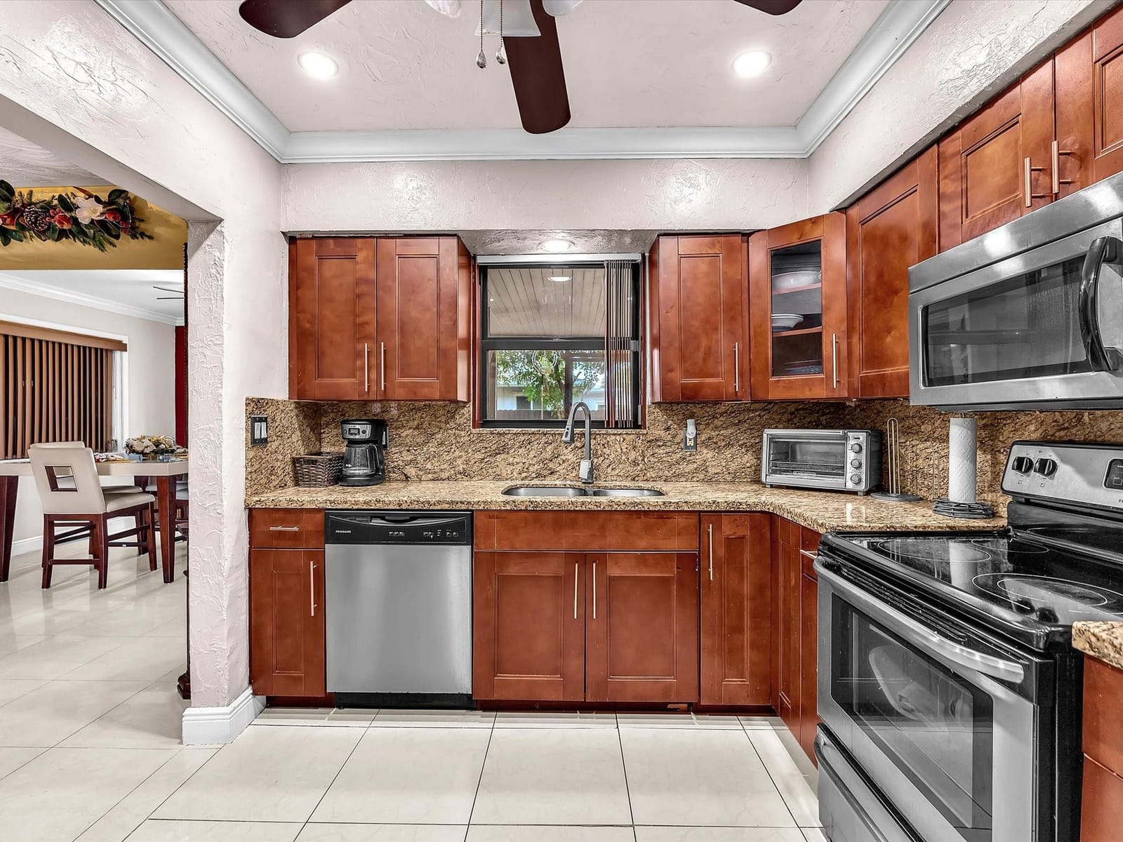 6631 SW 24th Street, Miramar, FL 33023 photo 14