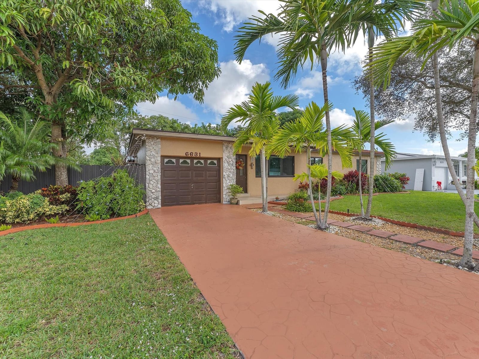 6631 SW 24th Street — photo 3