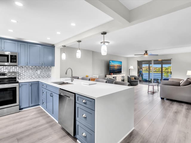 321 SE 3rd Street 208, Dania Beach, FL 33004