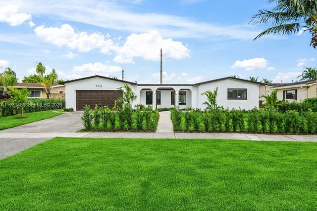 8631 NW 24th Court, sold in Pasadena Lakes West, Pembroke Pines, FL