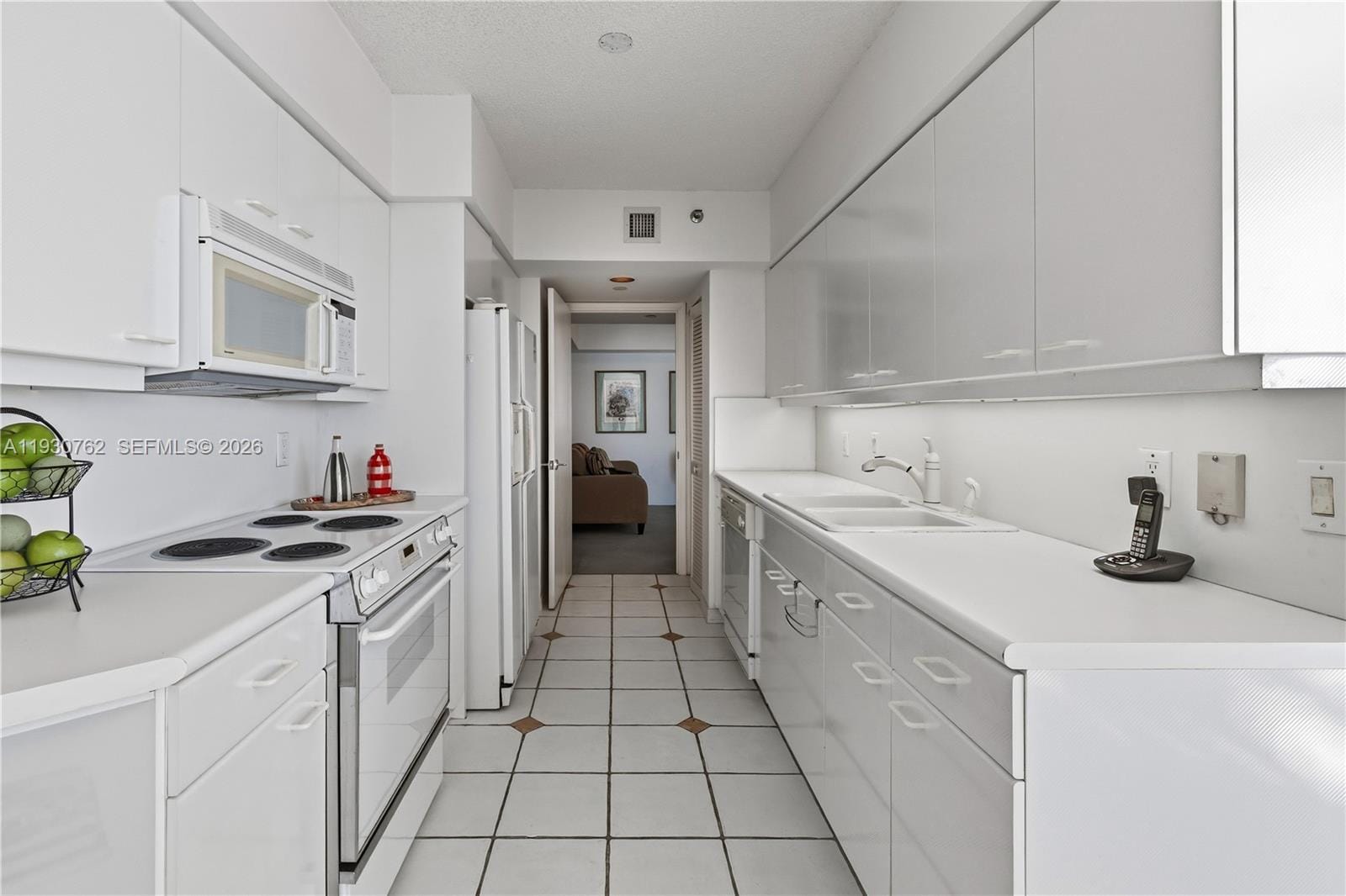 16445 Collins Avenue 2722, Sunny Isles Beach, FL 33160 photo 9