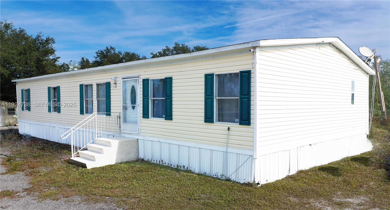 225 N Estribo Street, Clewiston, FL 33440, Clewiston