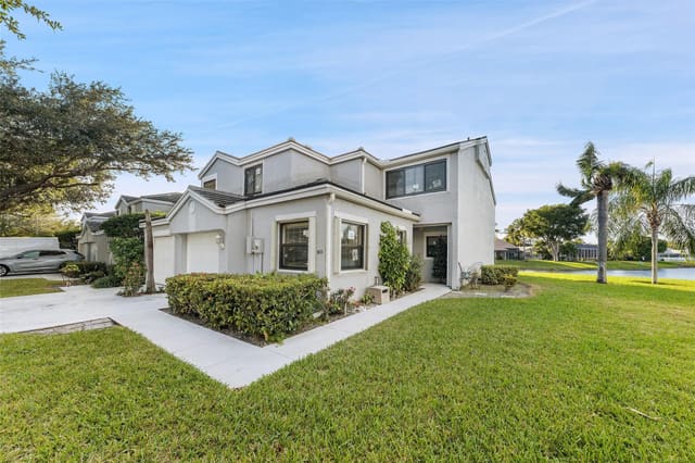 8471 NW 78th Court 8471, sold in Waterford Isle, Tamarac, FL