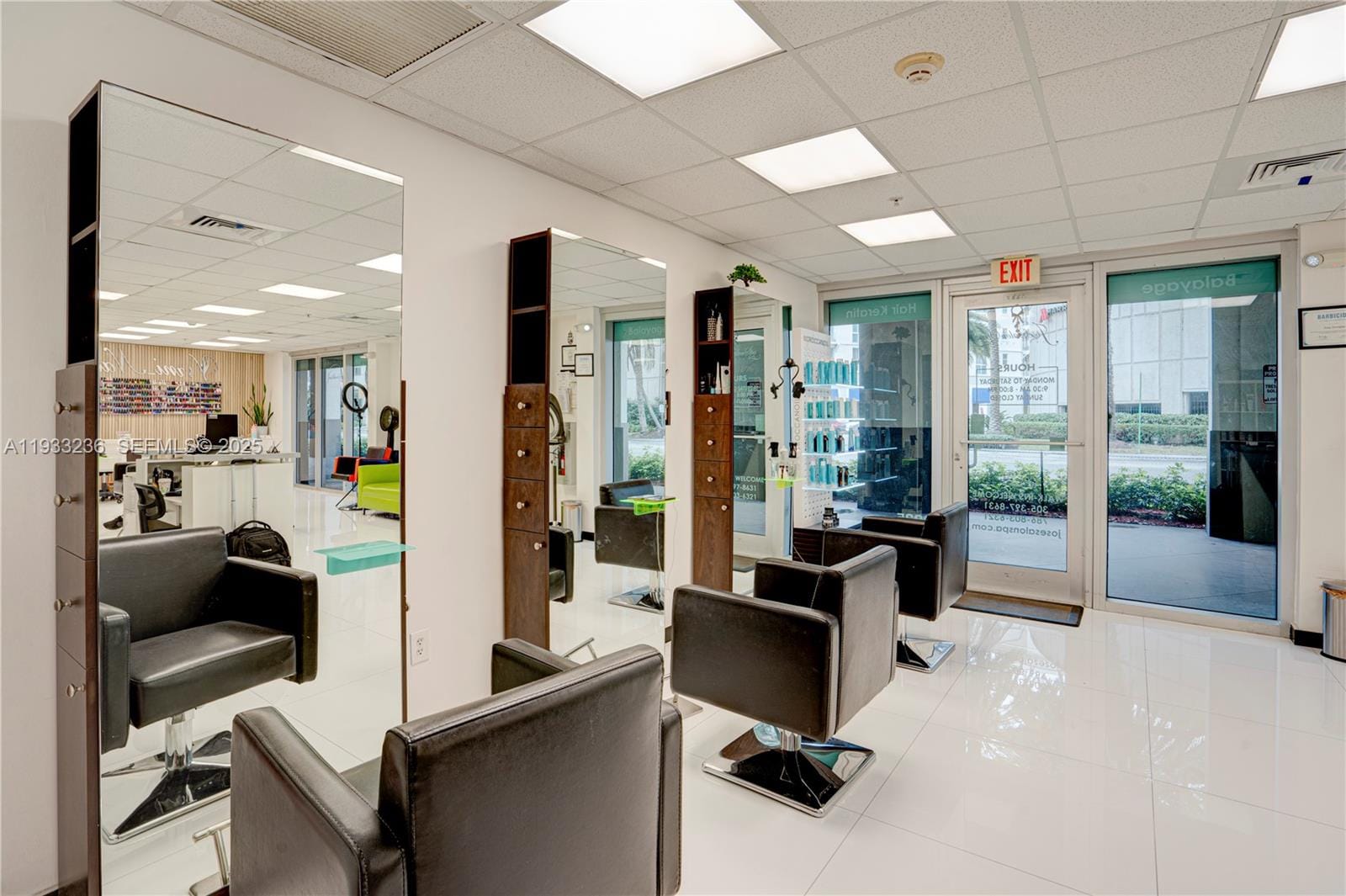 9025 S Dadeland Boulevard, Miami, FL 33156