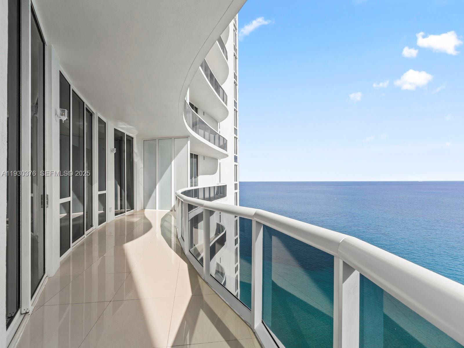 15811 Collins Avenue 3707, Sunny Isles Beach, FL 33160 photo 2