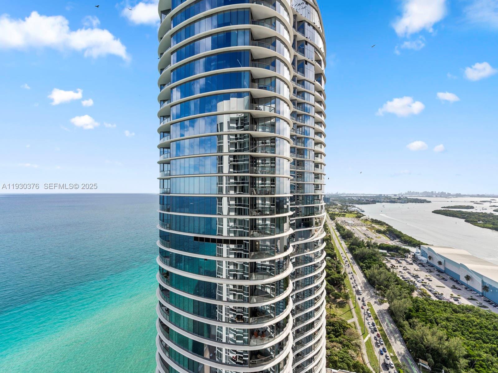 15811 Collins Avenue 3707, Sunny Isles Beach, FL 33160 photo 3