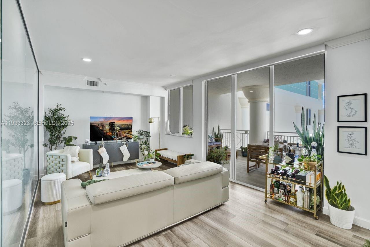 1 Century Lane 510, Miami Beach, FL 33139 photo 4