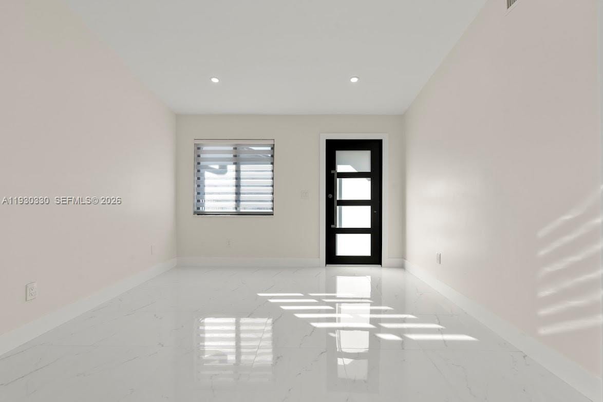 2737 W 55th Place, Hialeah, FL 33016 photo 5