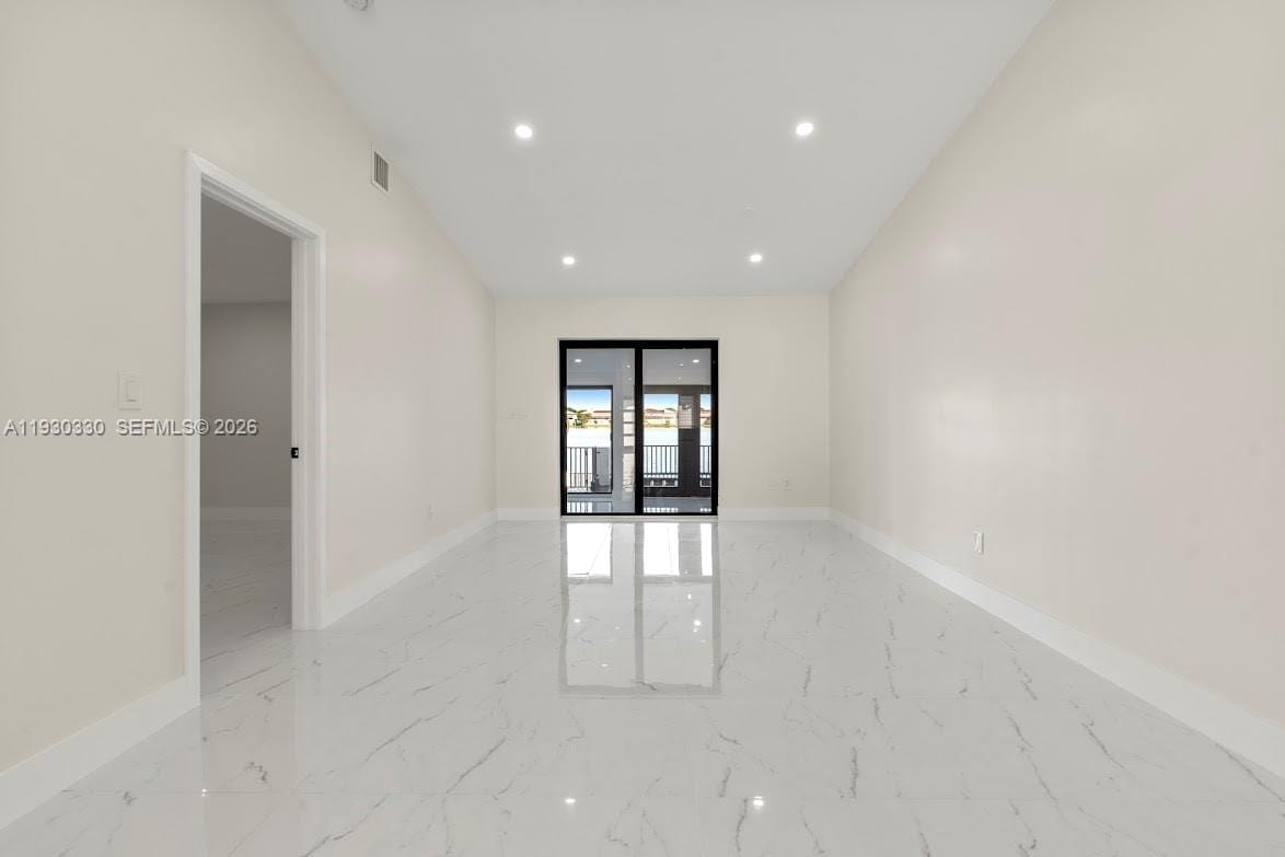 2737 W 55th Place, Hialeah, FL 33016 photo 8