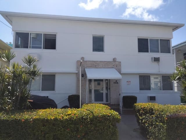 6950 Byron Avenue 3, Miami Beach, FL 33141