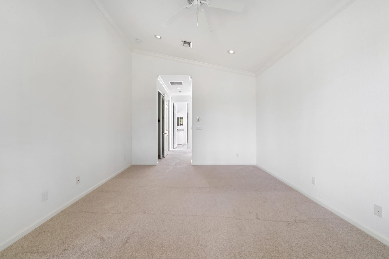 1040 SE Fleming Way — photo 12