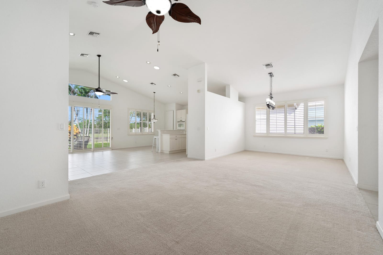 1040 SE Fleming Way — photo 8