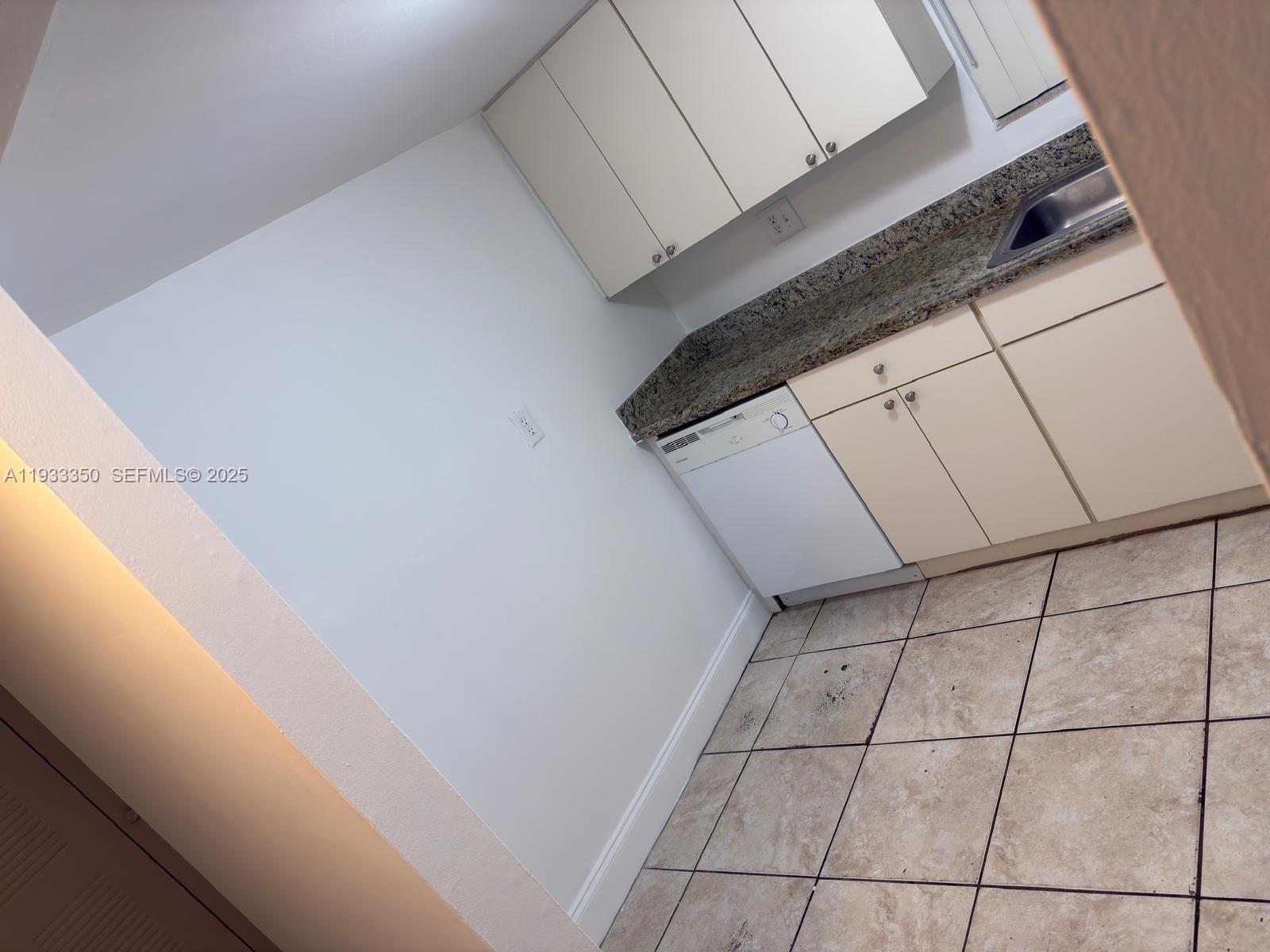 9369 Fontainebleau Boulevard J107, Miami, FL 33172, Miami