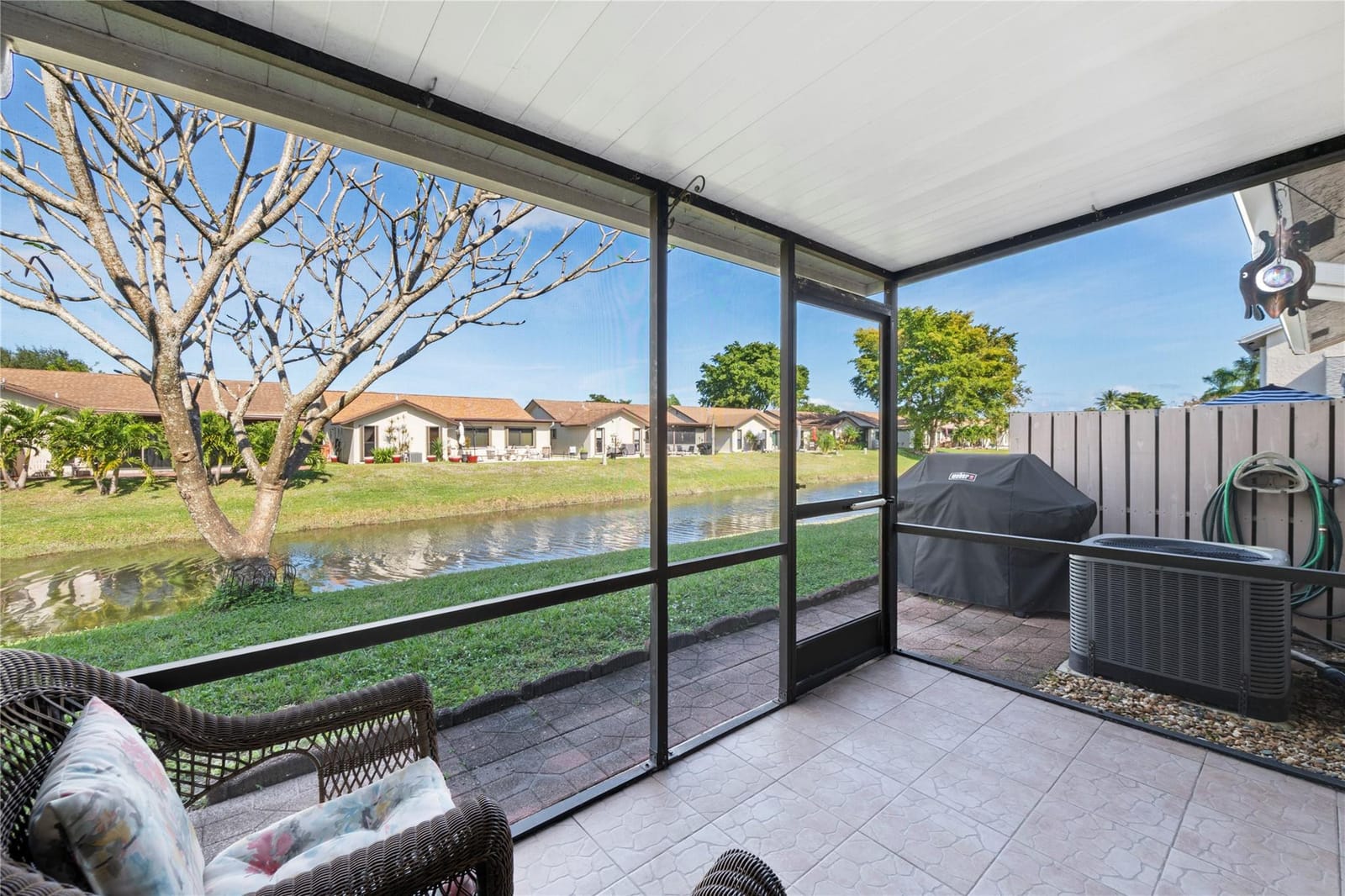 2215 Discovery Circle 2215, Deerfield Beach, FL 33442 photo 2