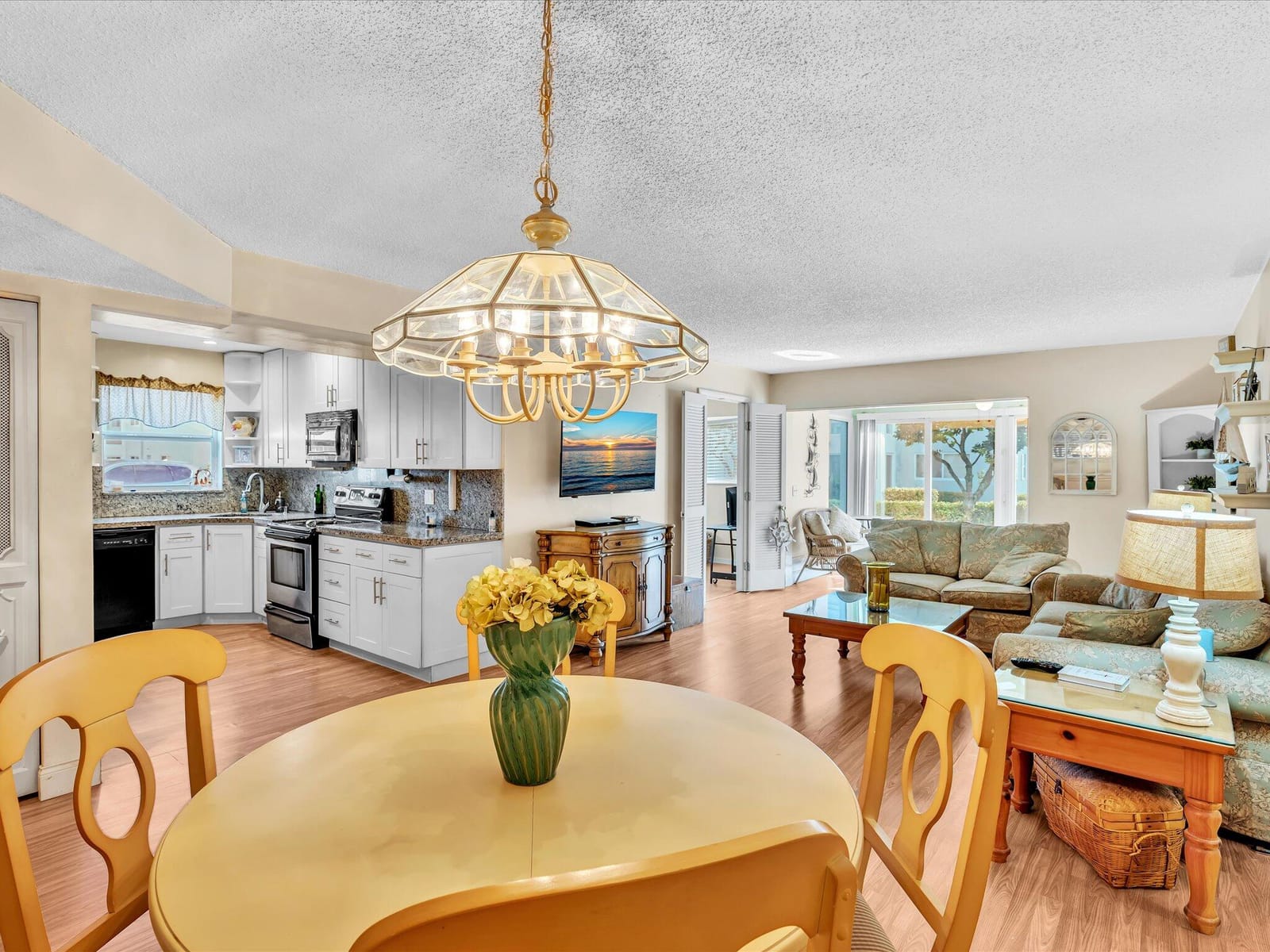 30 Colonial Club Drive 101, Boynton Beach, FL 33435 photo 7