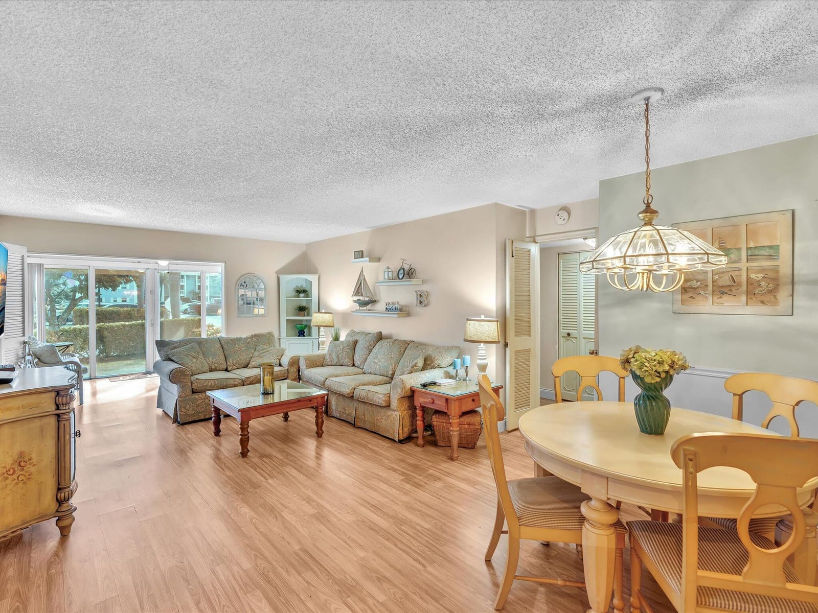 30 Colonial Club Drive 101, Boynton Beach, FL 33435 photo 9