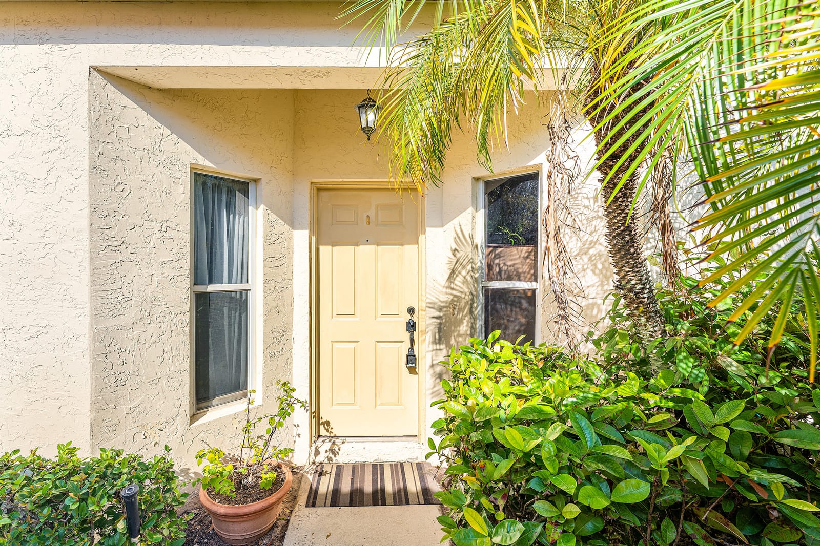 2100 Bonisle Circle — photo 2