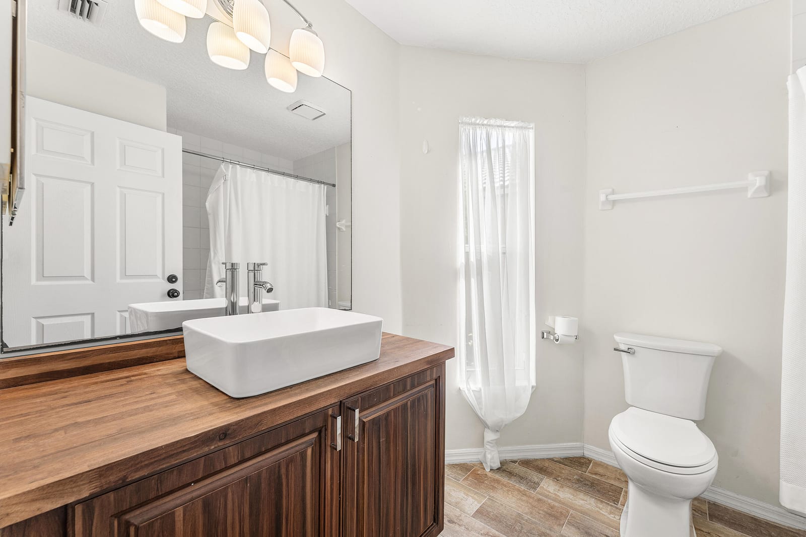 2100 Bonisle Circle — photo 12