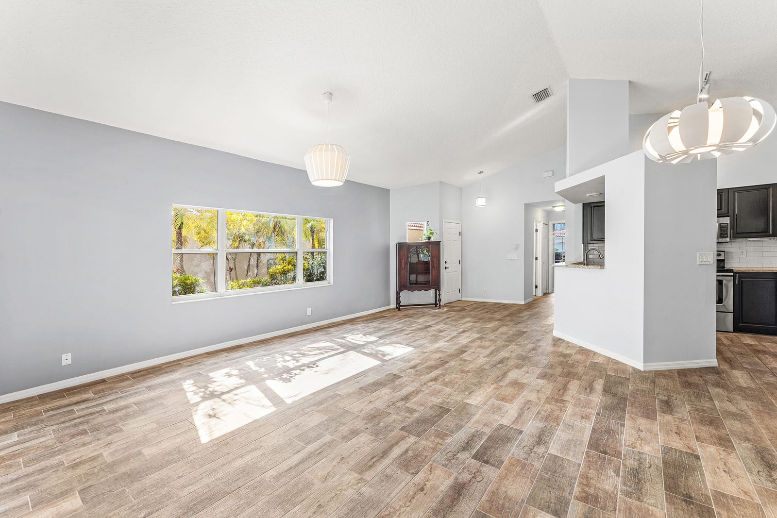 2100 Bonisle Circle, Riviera Beach, FL 33418 photo 13