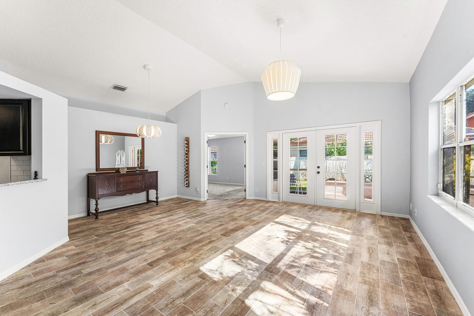 2100 Bonisle Circle — photo 4