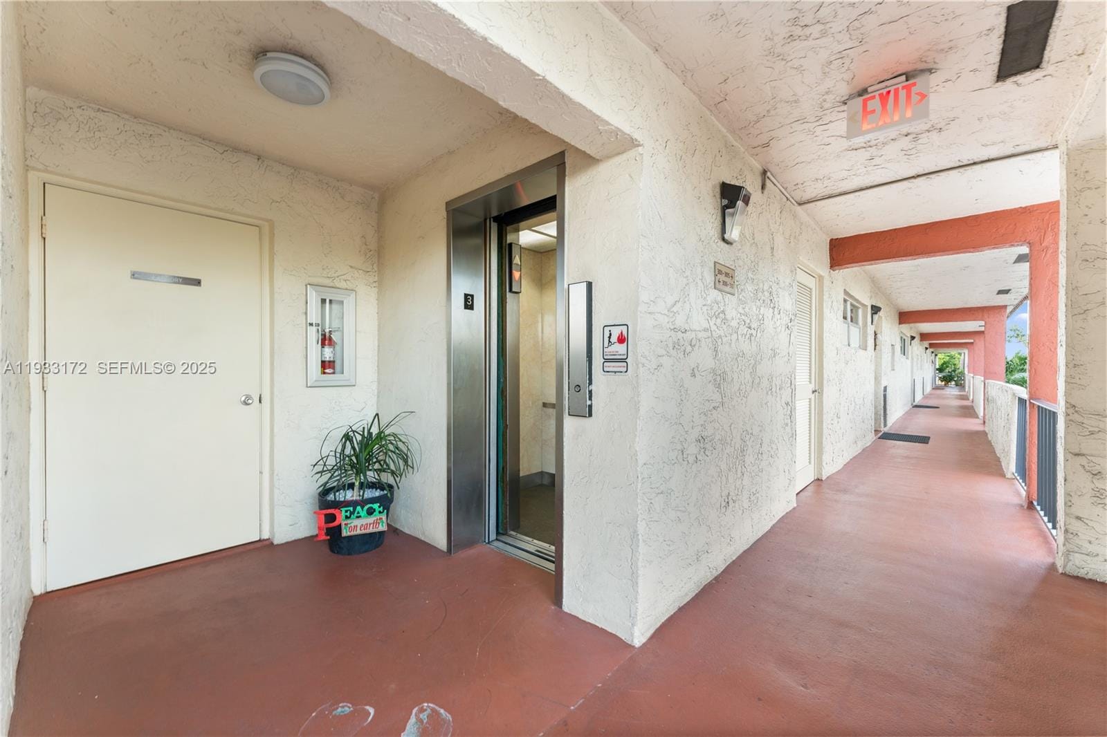 8901 S Hollybrook Boulevard 303, Pembroke Pines, FL 33025 photo 20