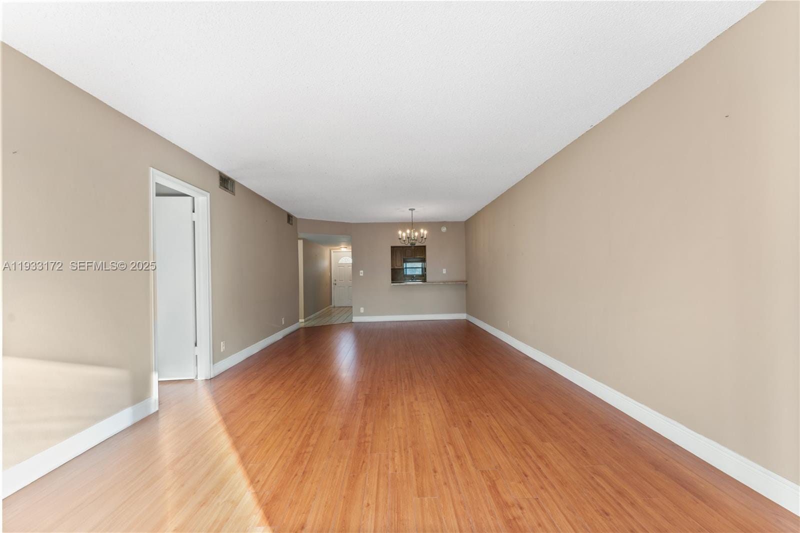 8901 S Hollybrook Boulevard 303 — photo 6