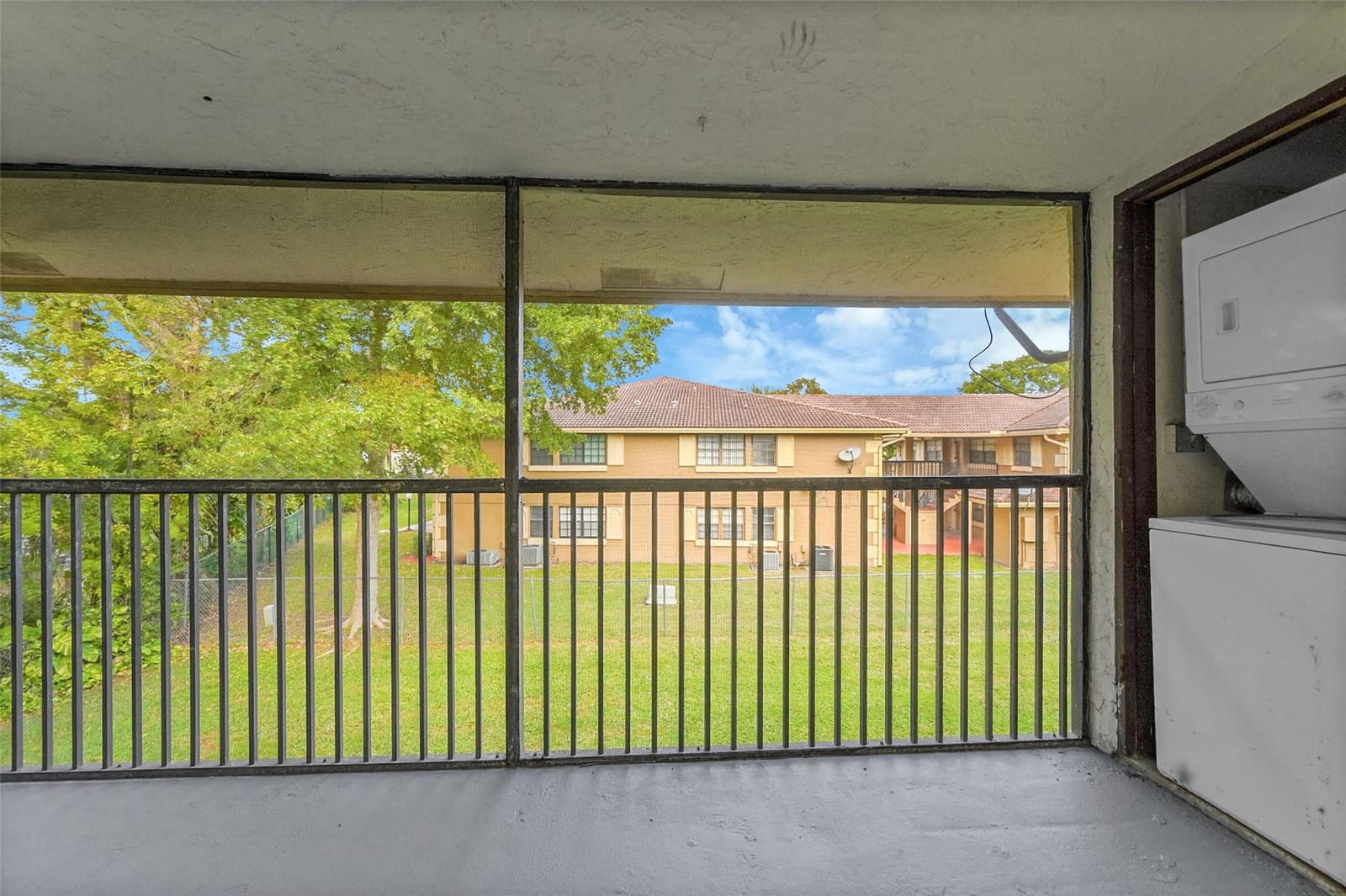2578 Riverside Drive 421, Coral Springs, FL 33065 photo 22