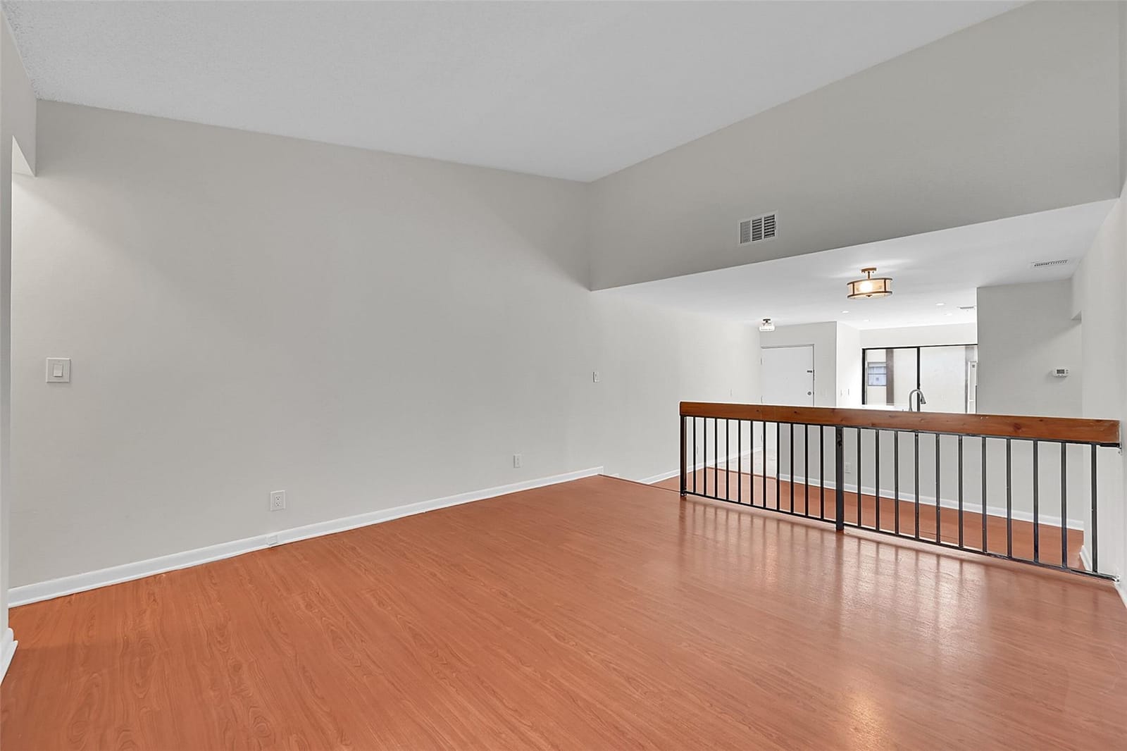 2578 Riverside Drive 421 — photo 9