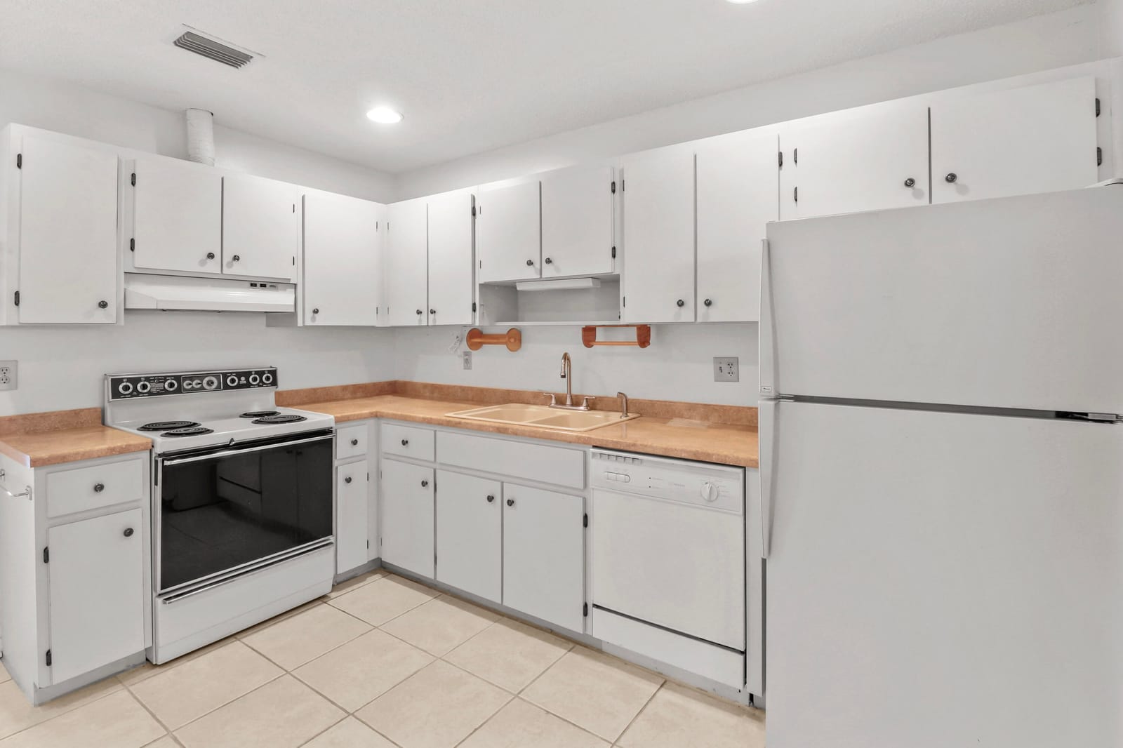 8094 SE Villa Circle — photo 12
