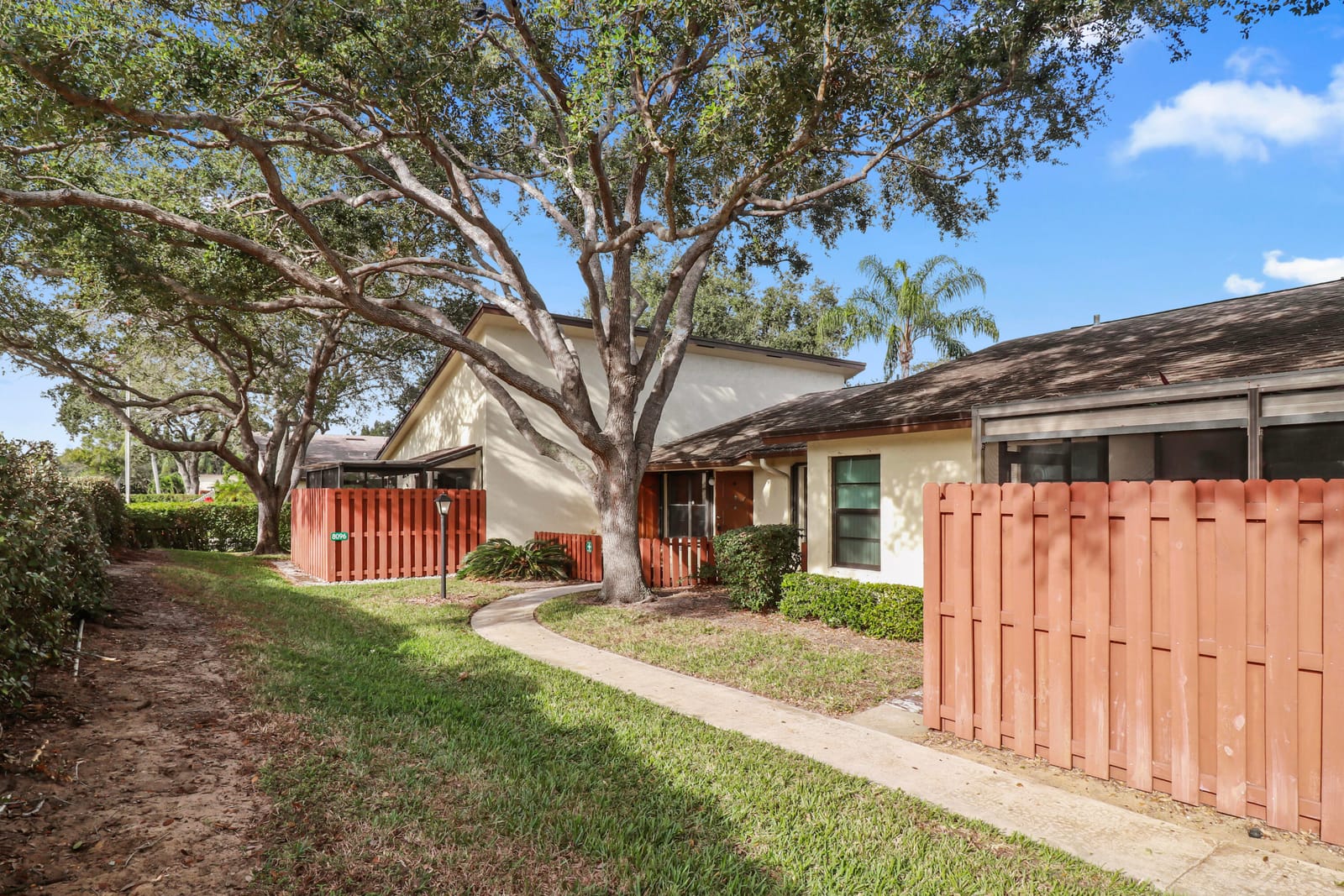 8094 SE Villa Circle — photo 3