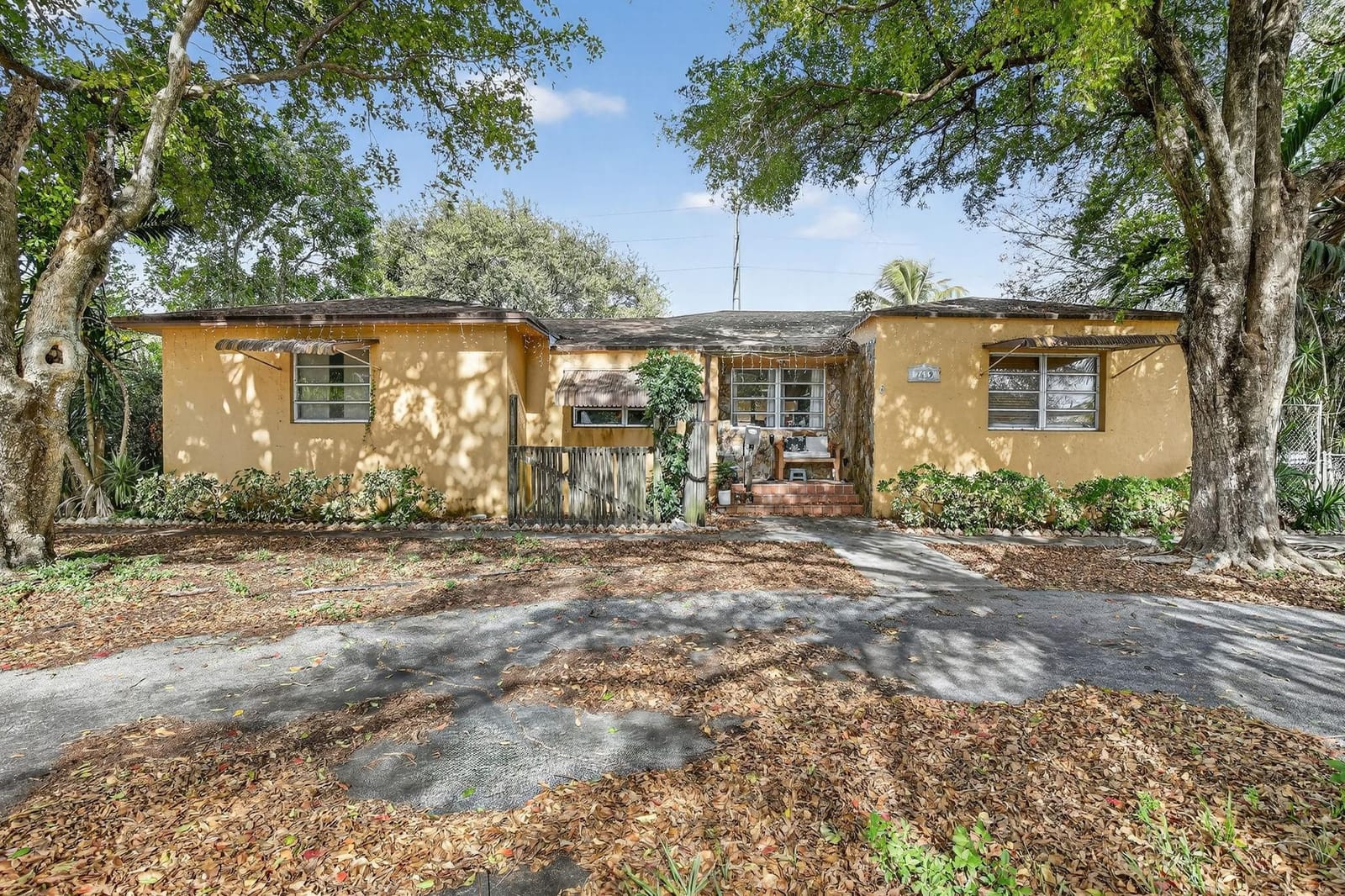 2619 Arthur Street, Hollywood, FL 33020
