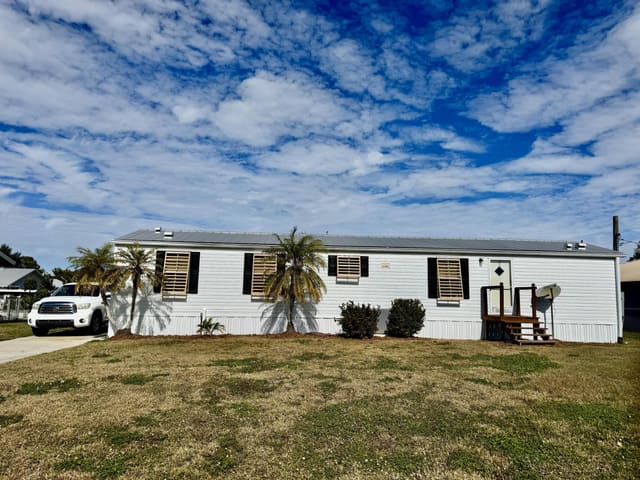 2305 SE 31st Street, Okeechobee, FL 34974