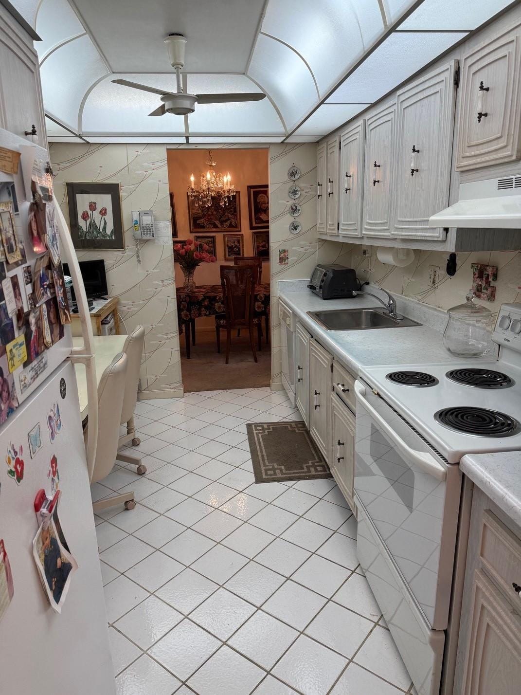 7081 Environ Boulevard 440 — photo 3