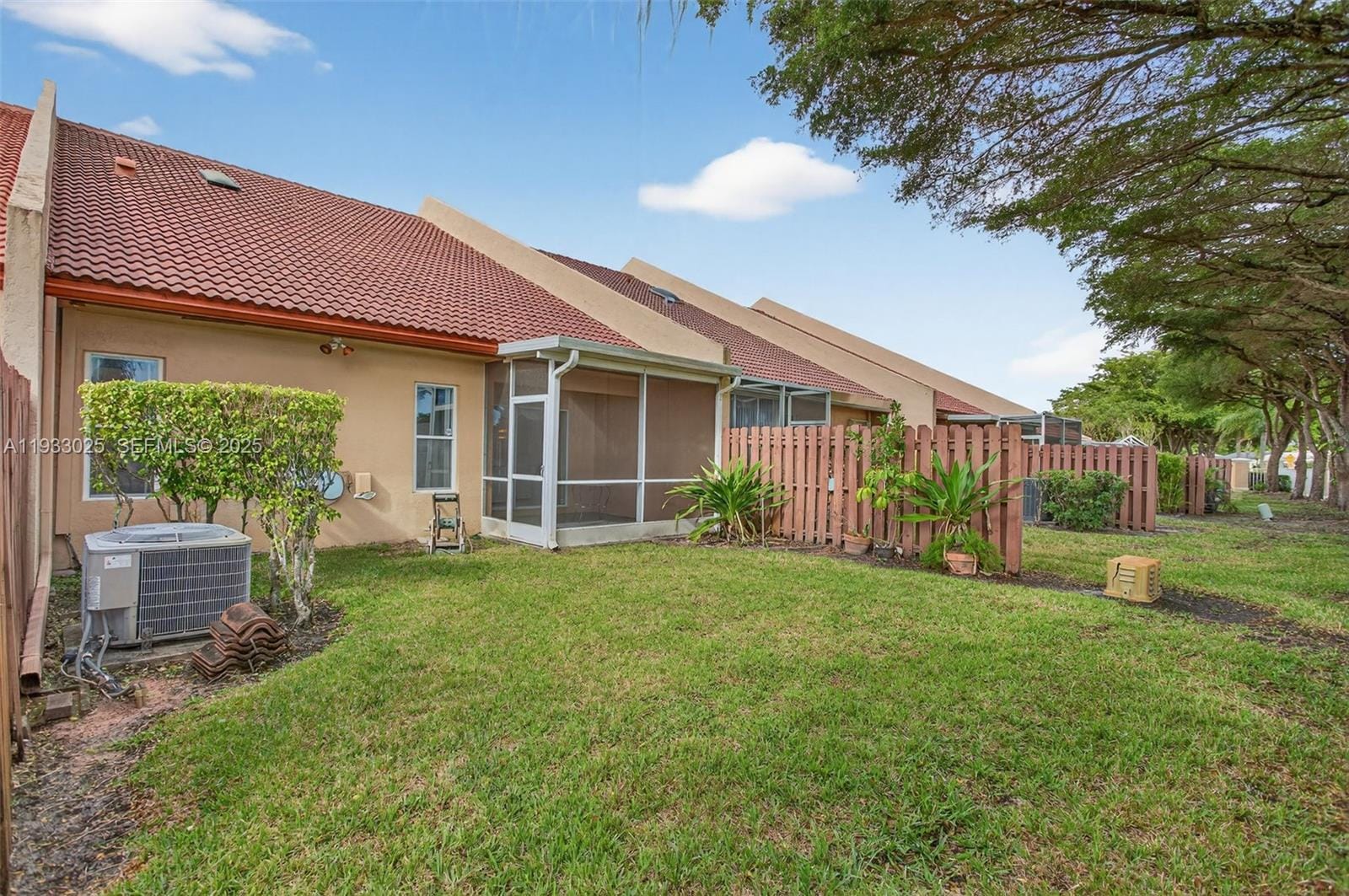 9764 Malvern Drive, Tamarac, FL 33321 photo 20