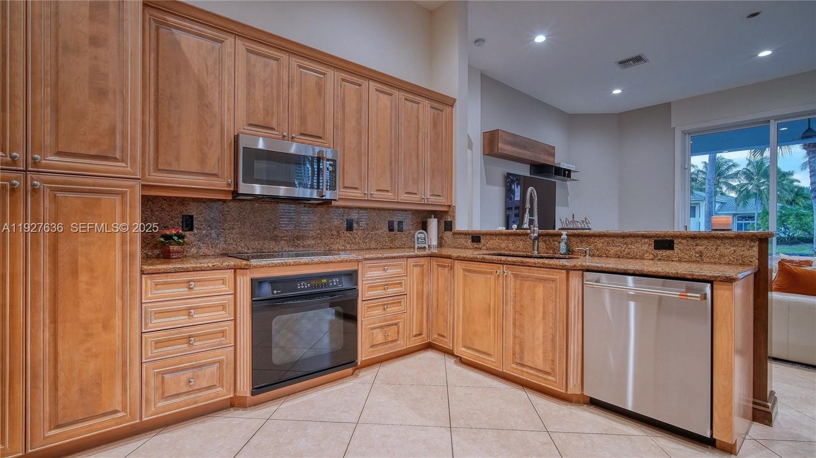 10921 Hawks Vista Street, Plantation, FL 33324 photo 25