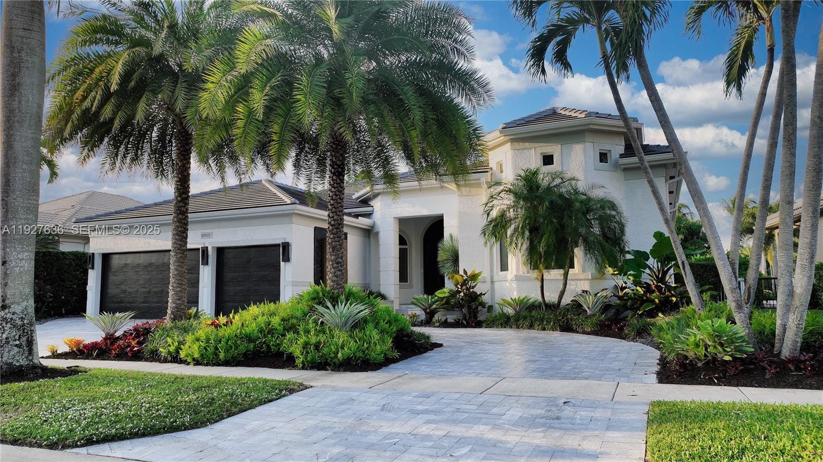 10921 Hawks Vista Street, Plantation, FL 33324