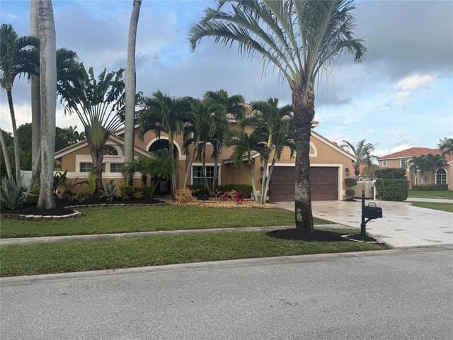 5532 Descartes Circle, sold in Rainbow Lakes Tr A, Boynton Beach, FL