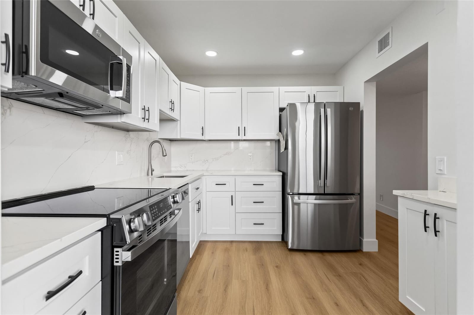3000 S Course Drive 607 — photo 8