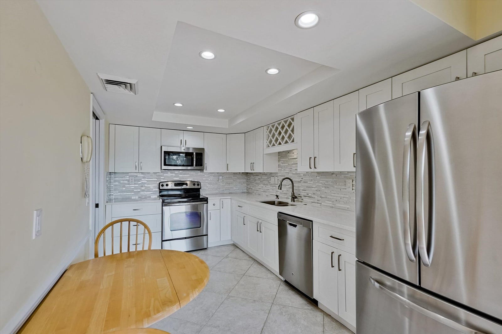 5344 Woodland Lakes Drive 122, Palm Beach Gardens, FL 33418 photo 12
