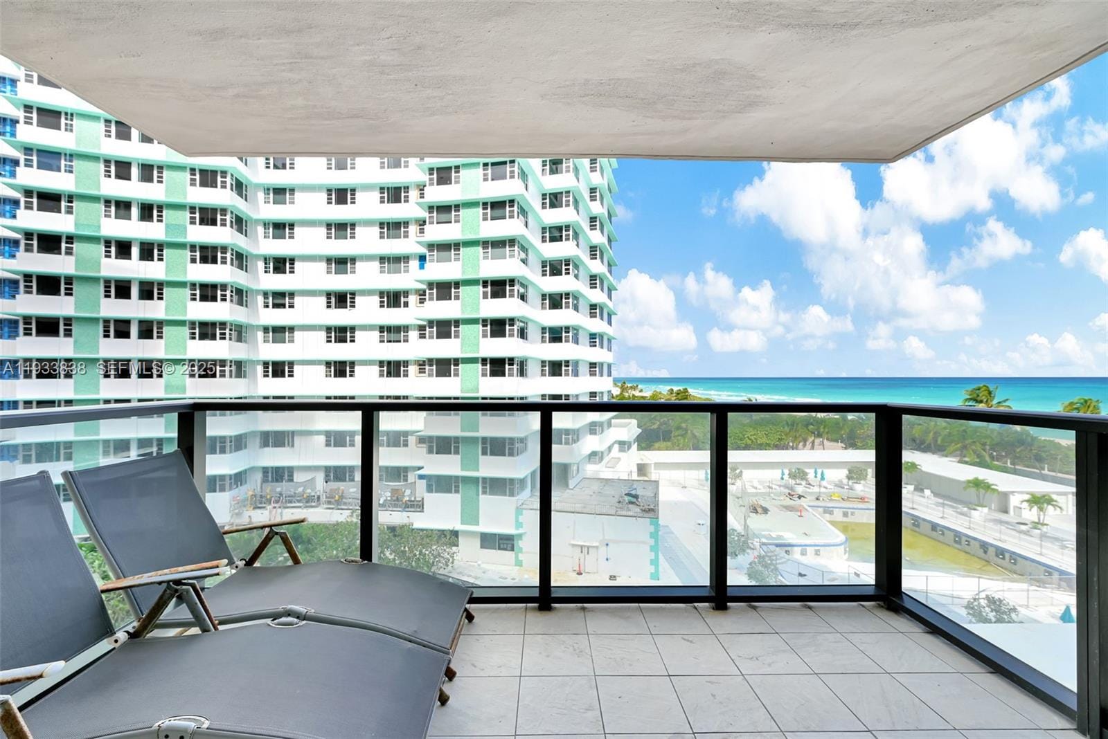 5225 Collins Avenue 706 — photo 2