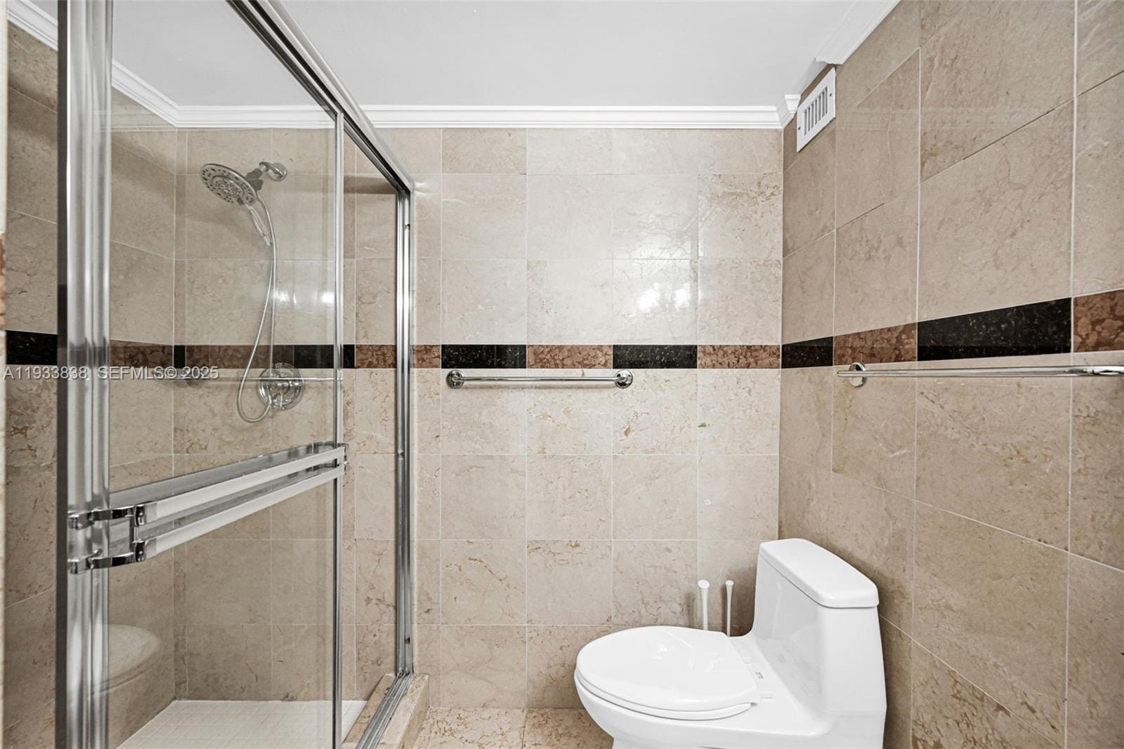 5225 Collins Avenue 706 — photo 9