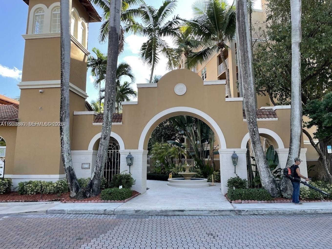 19901 E Country Club Drive 2403, Aventura, FL 33180 photo 24