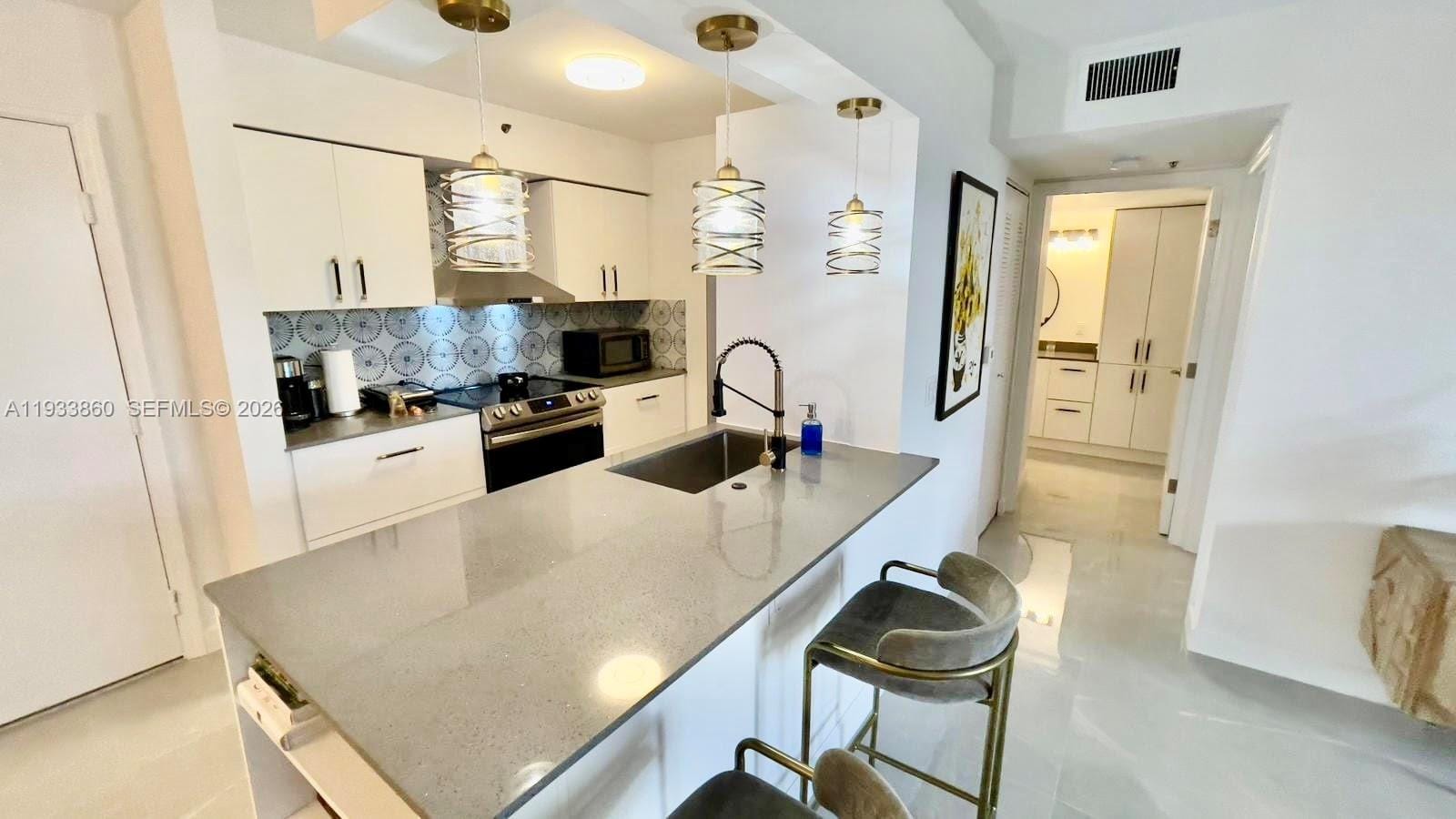 19901 E Country Club Drive 2403, Aventura, FL 33180 photo 8